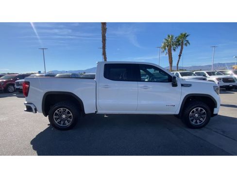 Used 2025 GMC Sierra 1500 AT4 image 9