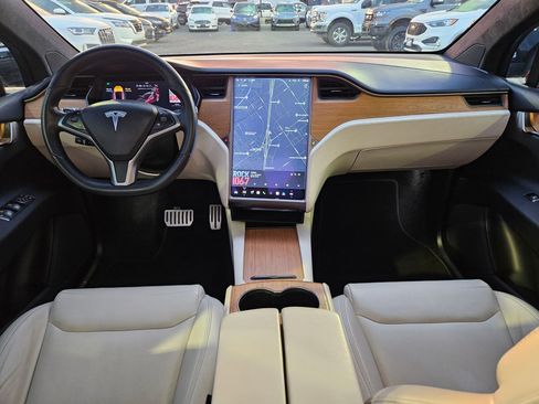 Used 2020 Tesla Model X Performance image 32