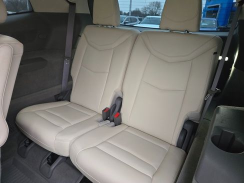 Used 2020 Cadillac XT6 Premium Luxury image 9