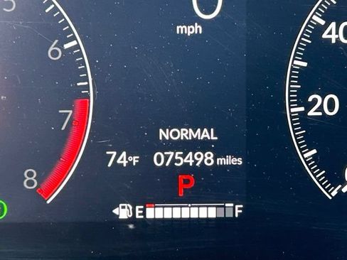 Used 2024 Honda HR-V LX image 17