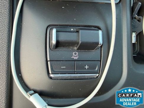 Used 2022 GMC Sierra 1500 AT4 w/ AT4 Premium Package AWD/4WD image 18