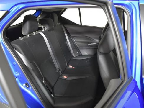 Certified 2025 Nissan Kicks Play S FWD image 29