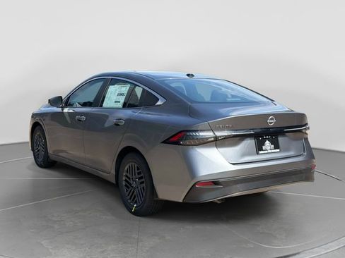 New 2026 Nissan Sentra SV w/ SV Convenience Package FWD image 6