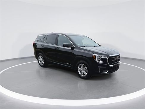 Used 2022 GMC Terrain SLE w/ Fleet Convenience Package image 2