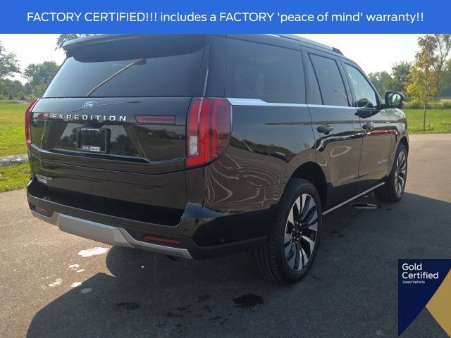 Used 2025 Ford Expedition Platinum w/ Driver's Package AWD/4WD image 9