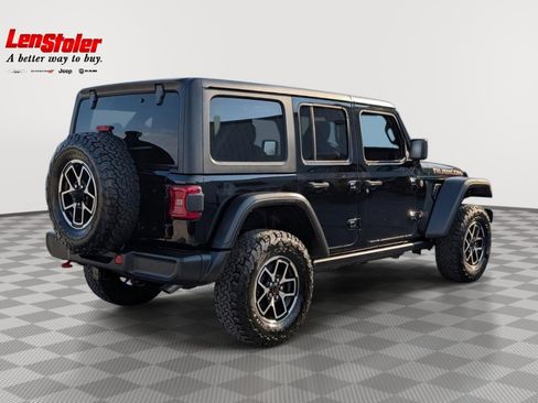 Used 2024 Jeep Wrangler Unlimited Rubicon AWD/4WD image 5