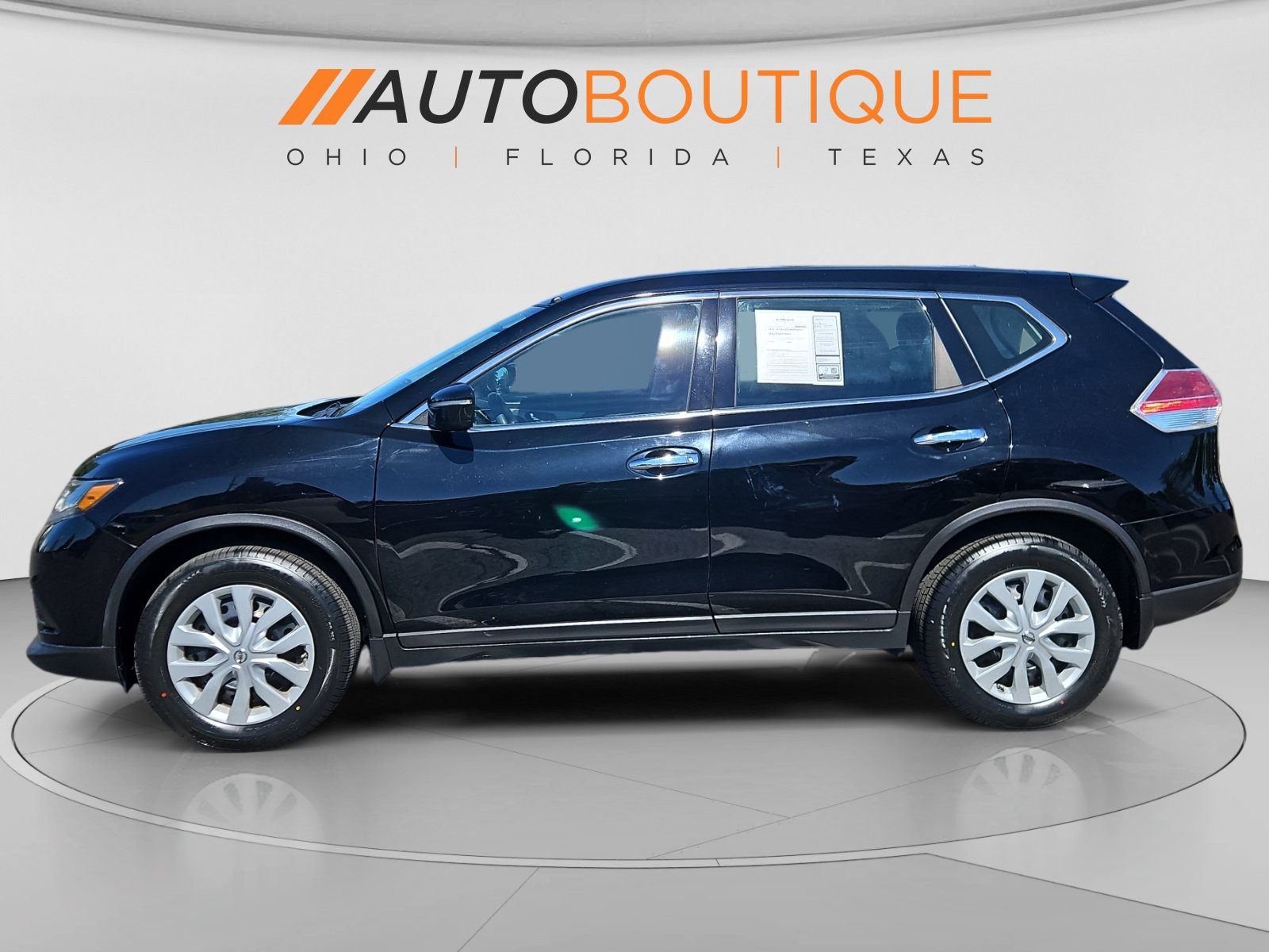 Used 2015 Nissan Rogue S FWD image 2
