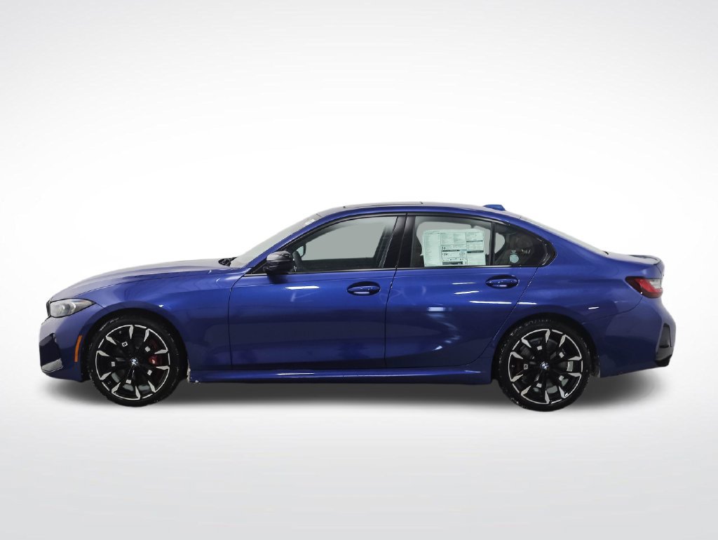 Used 2026 BMW 330i xDrive Sedan w/ M Sport Package AWD/4WD image 2