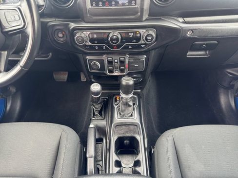 Used 2022 Jeep Gladiator Sport AWD/4WD image 29