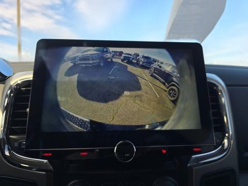 Used 2015 RAM 3500 Laramie w/ Black Appearance Group image 37