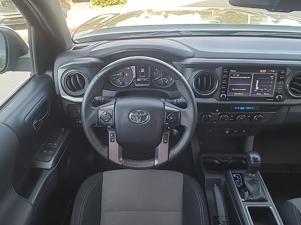 Used 2021 Toyota Tacoma TRD Off-Road AWD/4WD image 13