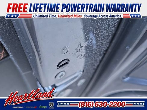 Used 2025 Jeep Grand Cherokee Summit AWD/4WD image 89