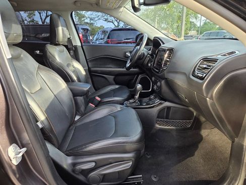 Used 2019 Jeep Compass Limited AWD/4WD image 20