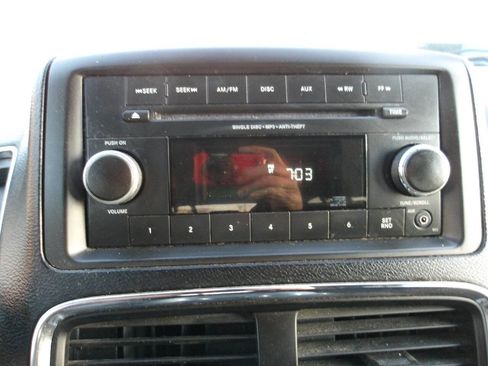 Used 2012 Dodge Grand Caravan SXT FWD image 14
