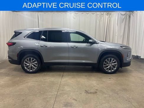 Used 2026 Buick Enclave Preferred FWD image 2