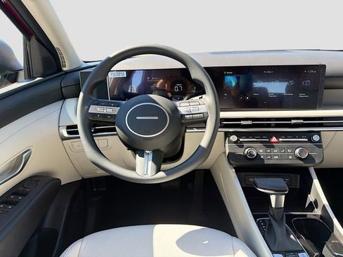 New 2026 Hyundai Tucson SE image 21