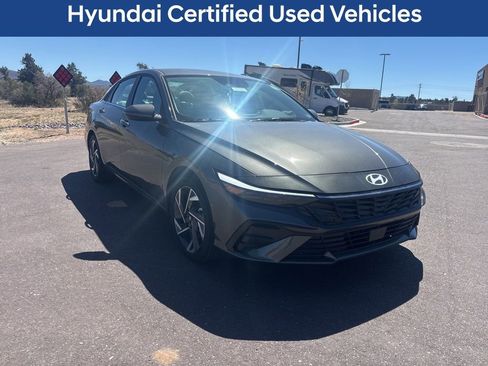 Certified 2025 Hyundai Elantra Limited image 2