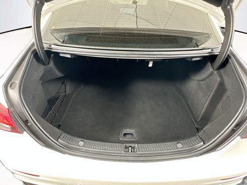 Used 2021 Mercedes-Benz E 350 Sedan image 29