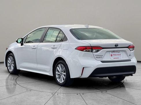 Certified 2025 Toyota Corolla LE w/ LE Premium Package FWD image 4