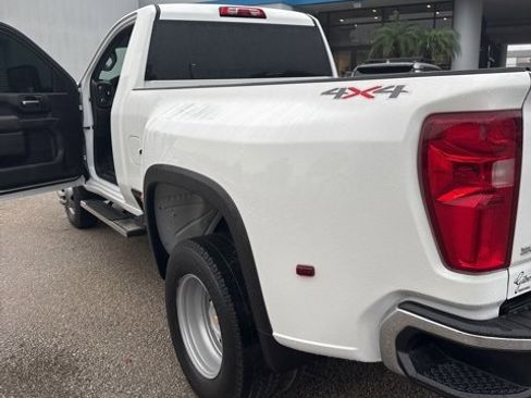 Certified 2024 Chevrolet Silverado 3500 W/T w/ WT Convenience Package image 8