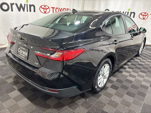 Used 2025 Toyota Camry LE FWD image 8
