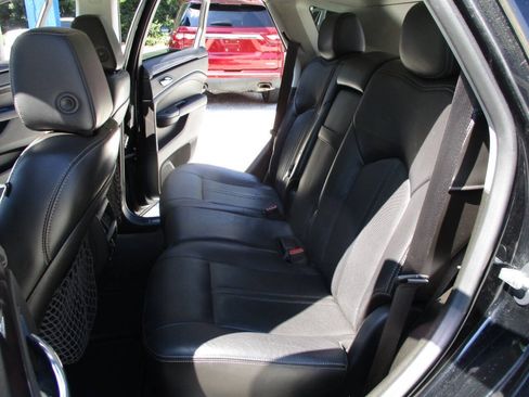 Used 2012 Cadillac SRX Luxury FWD image 30