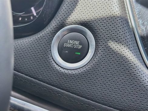 Used 2019 Cadillac XT5 Premium Luxury FWD image 37
