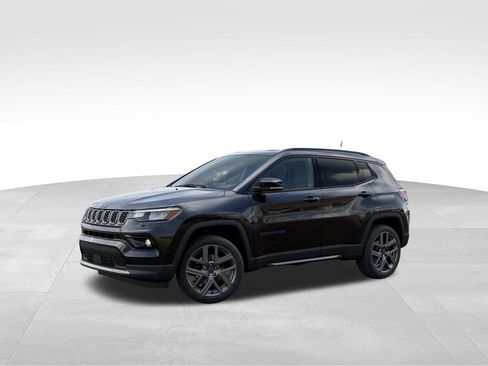New 2026 Jeep Compass Limited w/ Sun, Sound & Navigation Group image 2