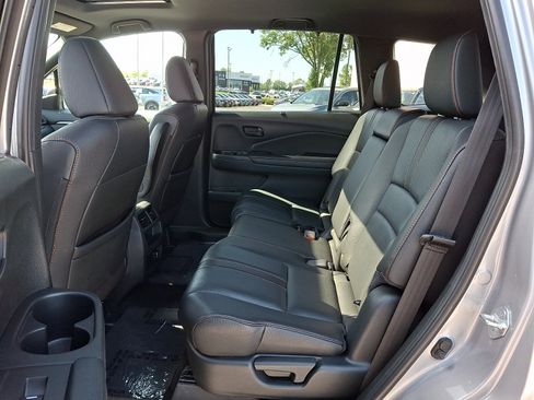 Used 2023 Honda Passport TrailSport image 10