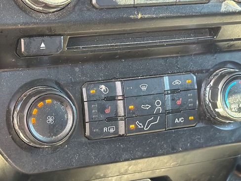 Used 2017 Ford F250 XLT w/ XLT Premium Package image 20