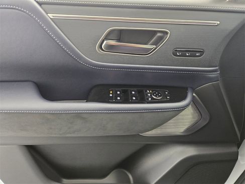 New 2026 INFINITI QX80 SPORT w/ Sport Exterior Package image 30