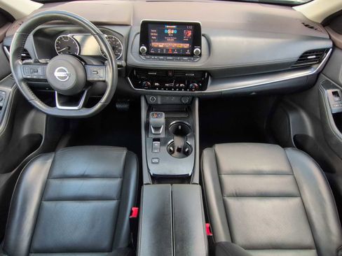 Used 2021 Nissan Rogue SV w/ Premium Package image 13