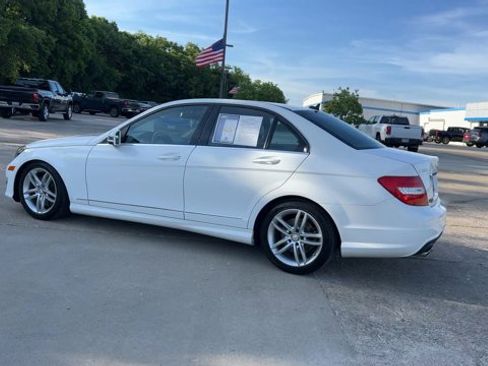 Used 2014 Mercedes-Benz C 300 4MATIC Sedan image 6