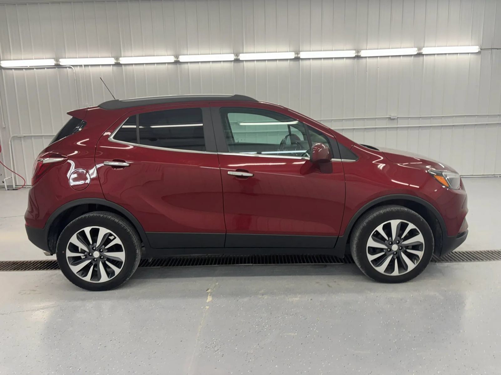 Used 2022 Buick Encore Preferred AWD/4WD image 13