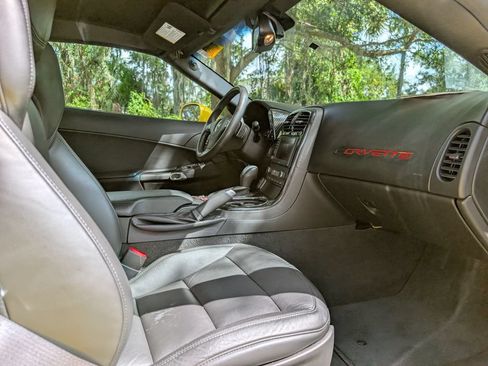 Used 2012 Chevrolet Corvette Grand Sport w/ 2LT Preferred Equipment Group RWD image 12