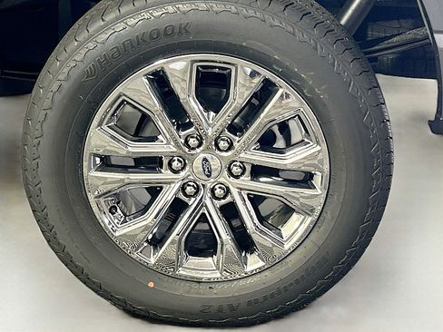 New 2025 Ford F150 Lariat w/ Equipment Group 502A High image 32