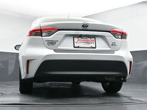 Used 2025 Toyota Corolla LE image 44