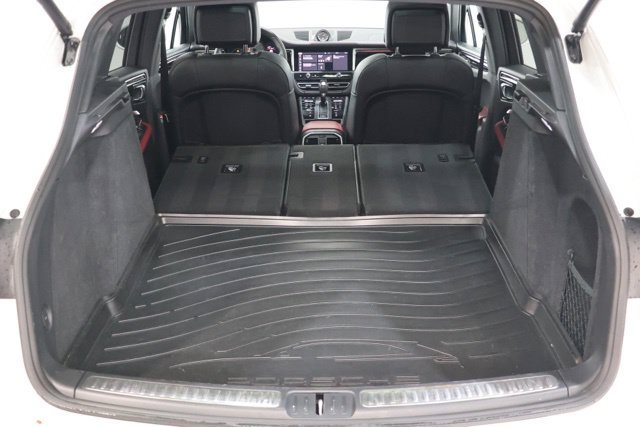 Used 2023 Porsche Macan S AWD/4WD image 31
