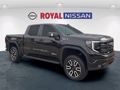 Used 2023 GMC Sierra 1500 AT4 w/ AT4 Premium Package