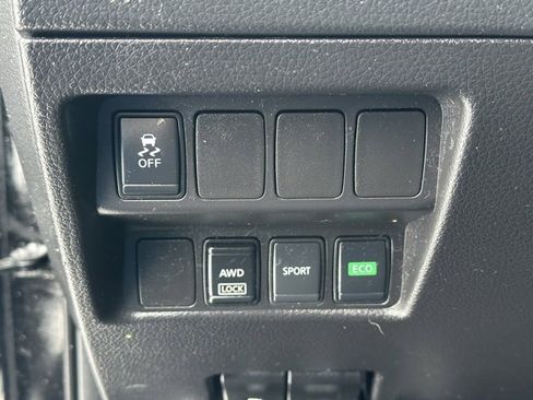 Used 2017 Nissan Rogue S image 20