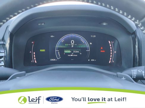 Used 2025 Toyota Camry SE image 20