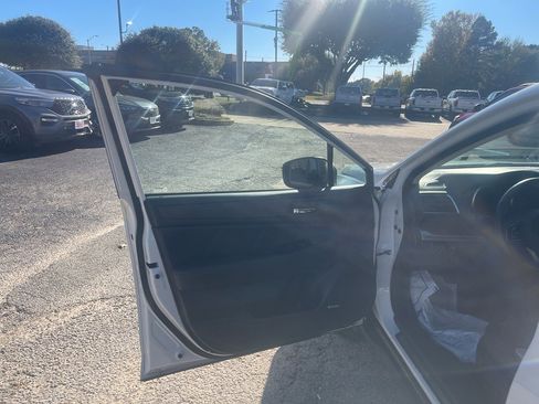 Used 2019 Subaru Outback 2.5i Limited image 24