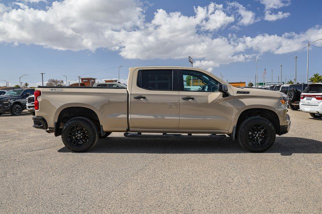 Used 2023 Chevrolet Silverado 1500 Custom Trail Boss w/ LPO, Dark Essentials Package AWD/4WD image 3