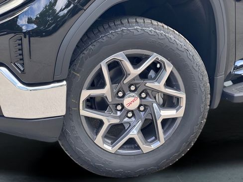 New 2026 GMC Sierra 1500 SLT AWD/4WD image 2