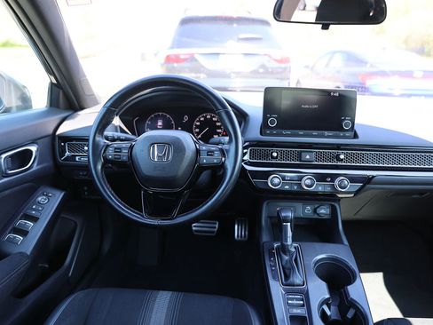 Used 2022 Honda Civic Sport image 14