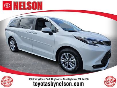 New 2025 Toyota Sienna XLE w/ XLE Plus Package