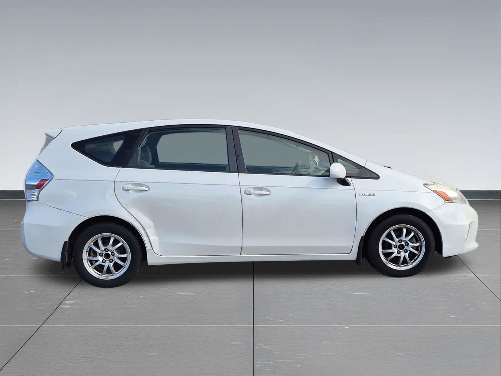 Used 2012 Toyota Prius V Two FWD image 7