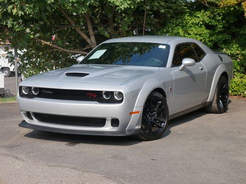 Used 2023 Dodge Challenger R/T Scat Pack image 2