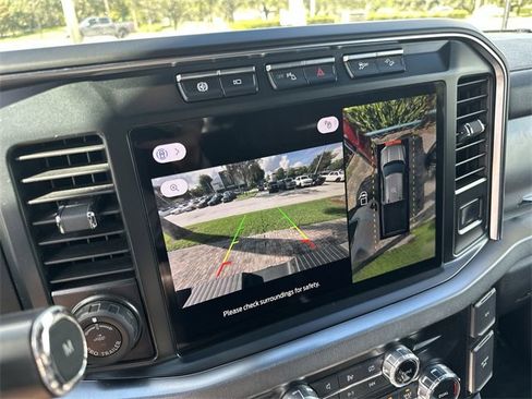 Used 2024 Ford F350 Platinum w/ FX4 Off-Road Package image 25