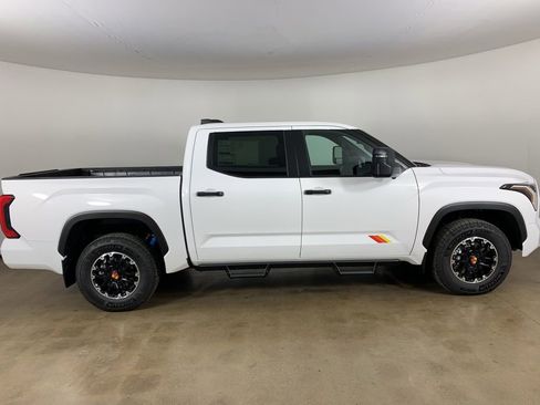 New 2026 Toyota Tundra SR5 image 7